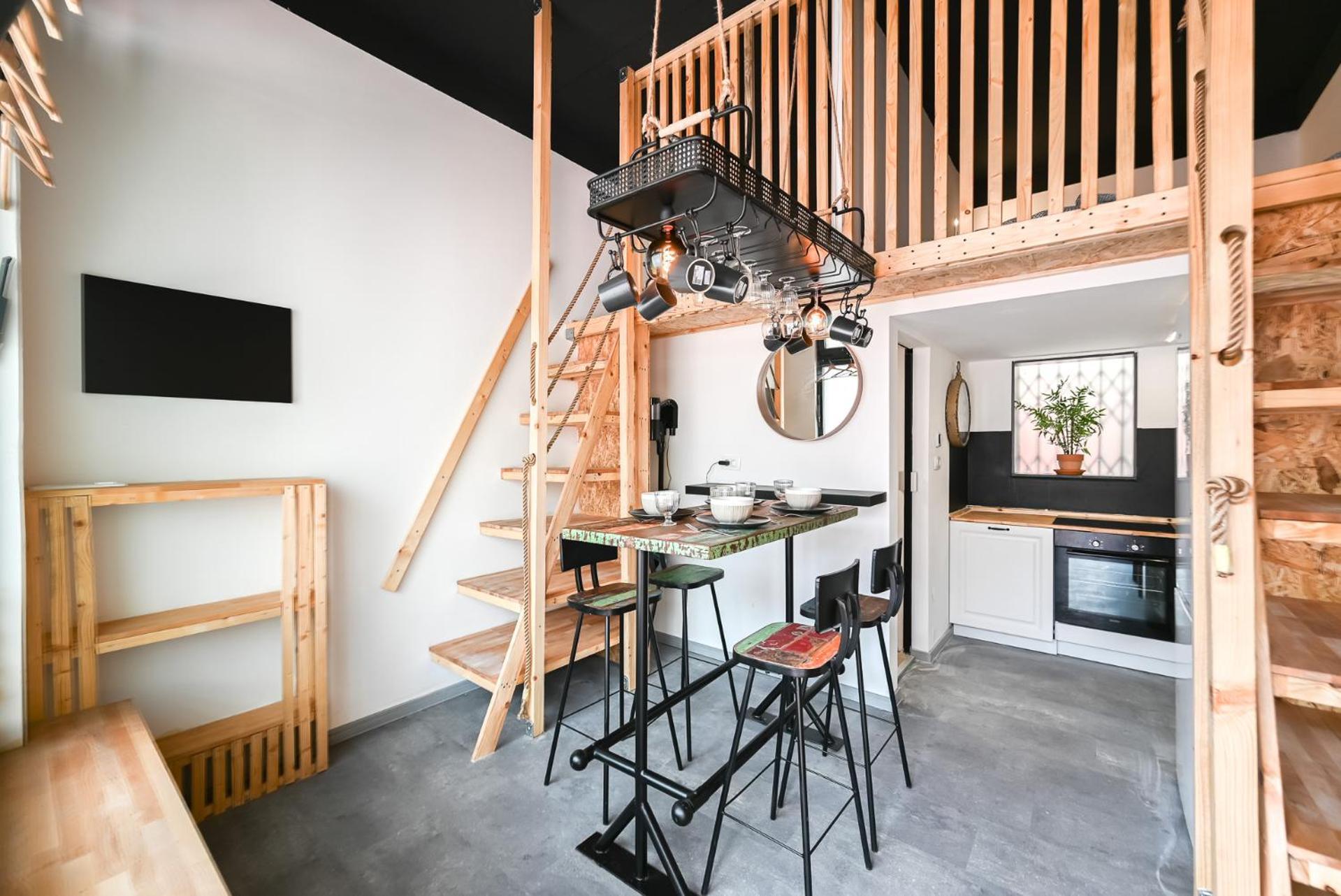 Apartma N'Poznam Zupa ลูบลิยานา ภายนอก รูปภาพ